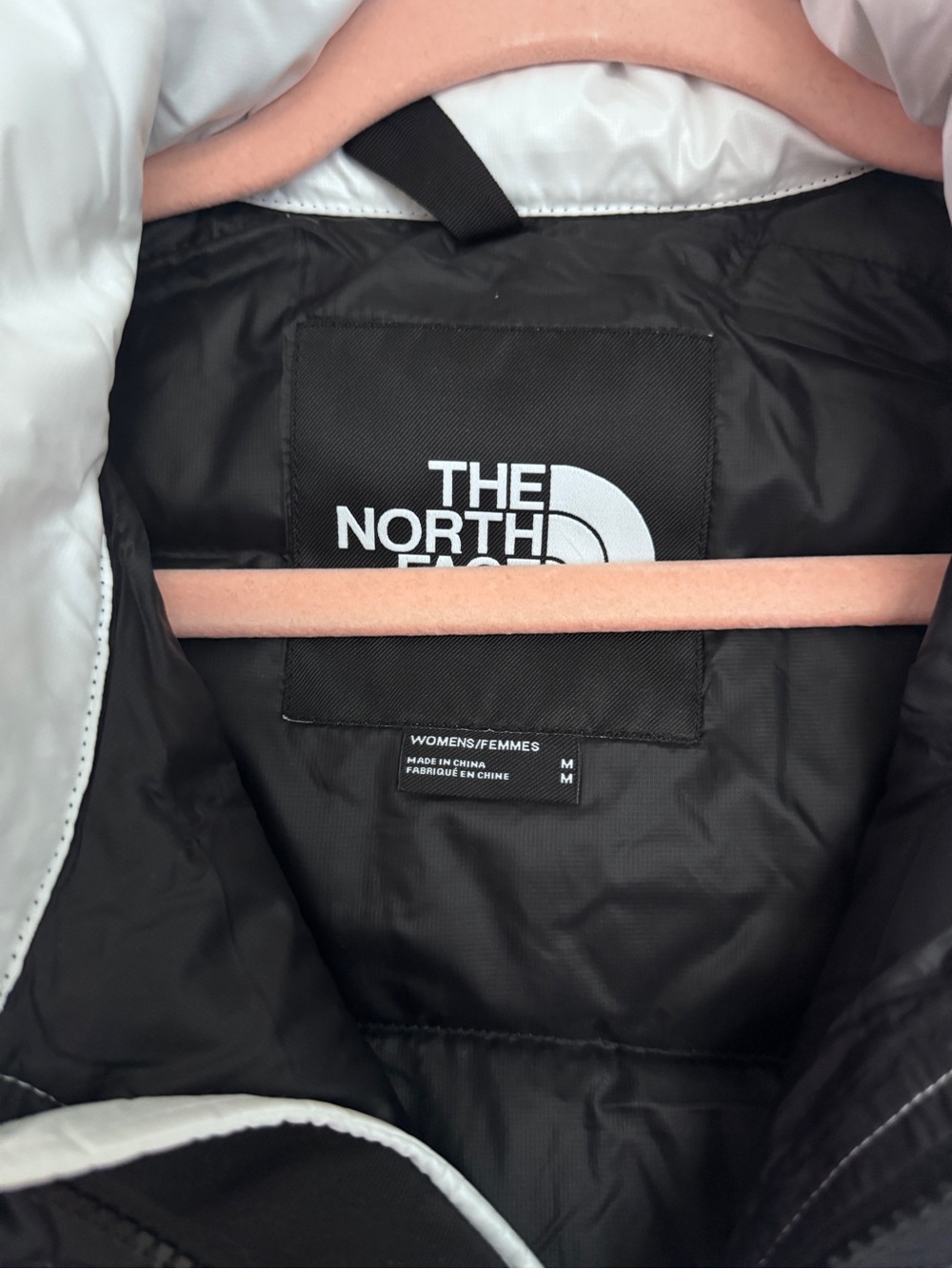 The North Face Black and White Cropped Puffer Jacket - Picture 3 of 6